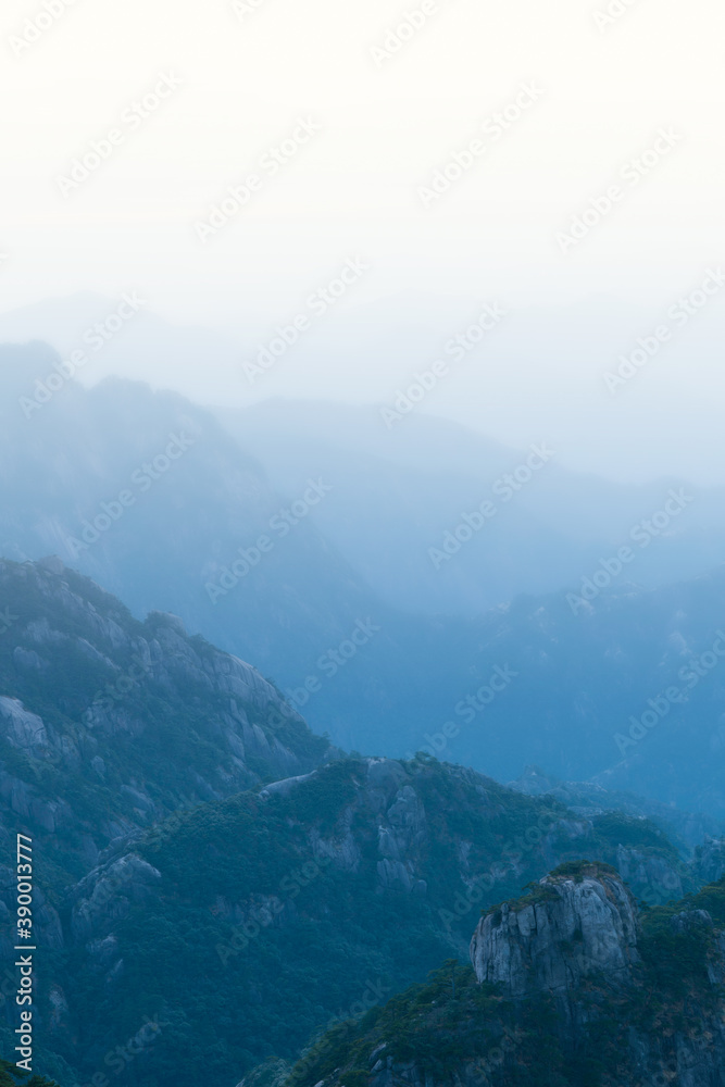 黄山（黄山）景观。联合国教科文组织世界遗产。位于美国黄山