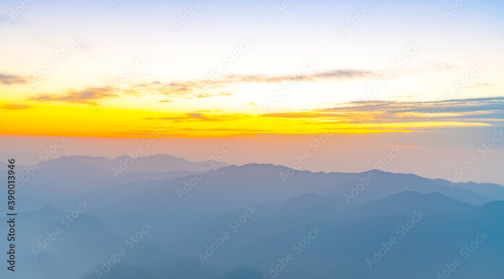 黄山（黄山）景观。联合国教科文组织世界遗产。位于美国黄山