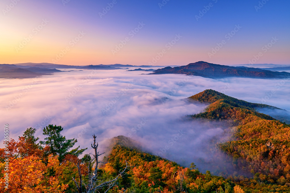 The beautiful autumn sea of clouds sunrise of Singanense of China.