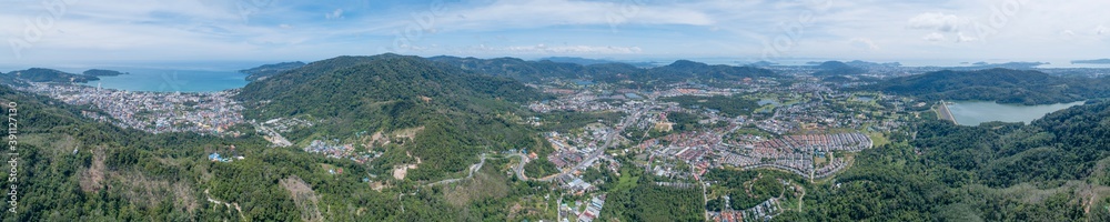 全景景观芭东市和泰国普吉岛卡苏区的壮丽景观