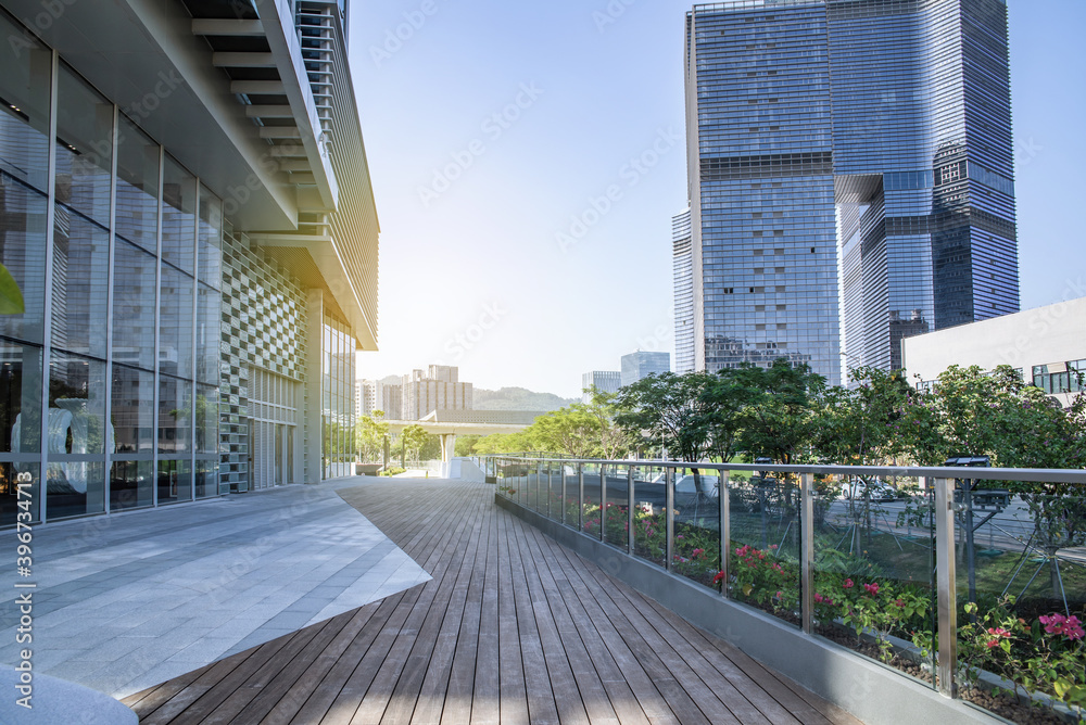 中国广州南沙CBD大楼和空地