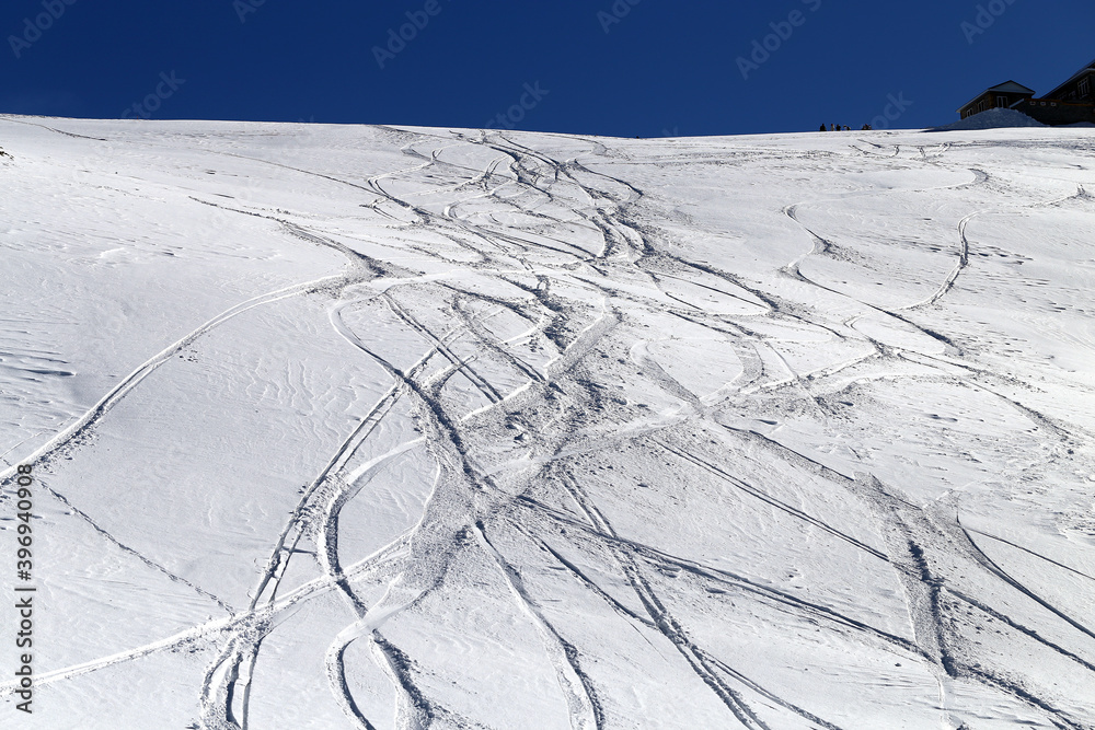 山中白雪照片