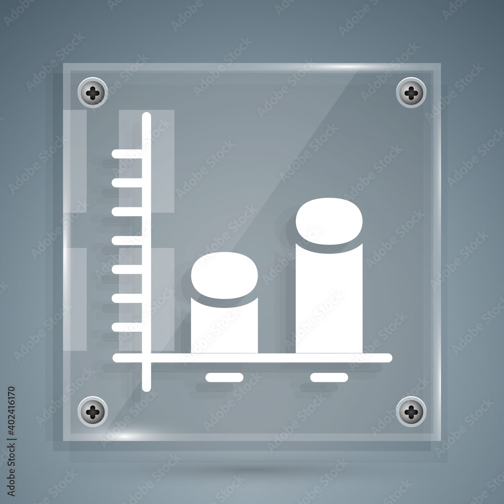 灰色背景上隔离的白色数据分析图标。方形玻璃面板。矢量。