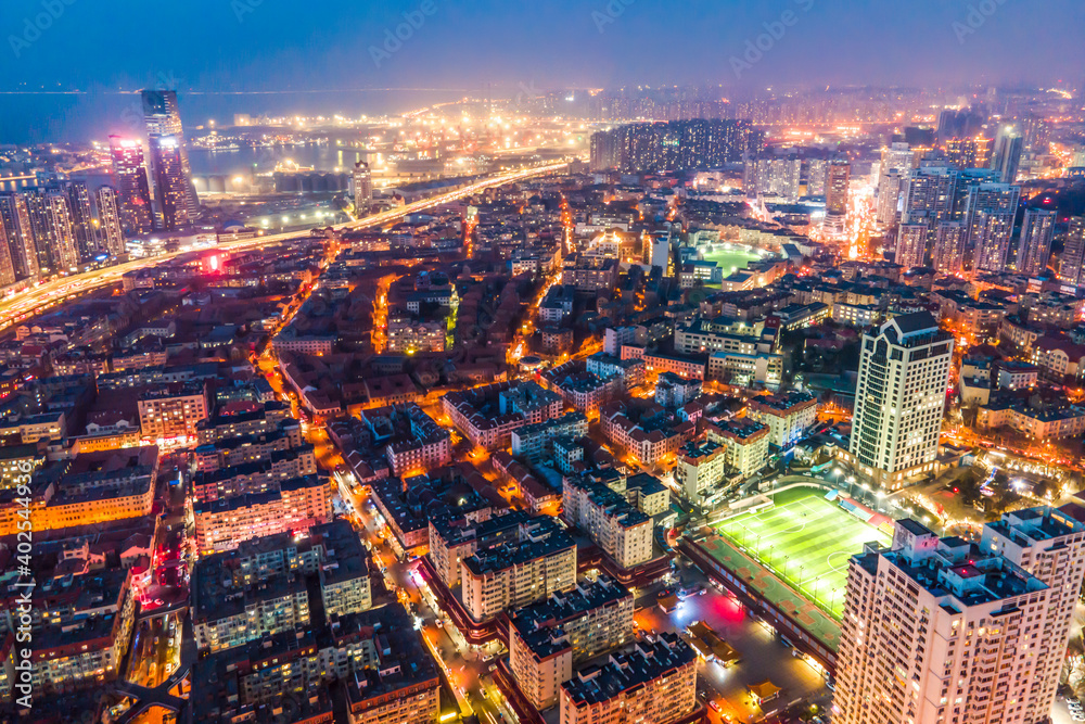 夜间航拍青岛城市建筑景观