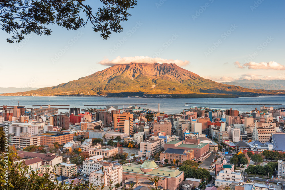 日本鹿儿岛和樱岛火山的天际线