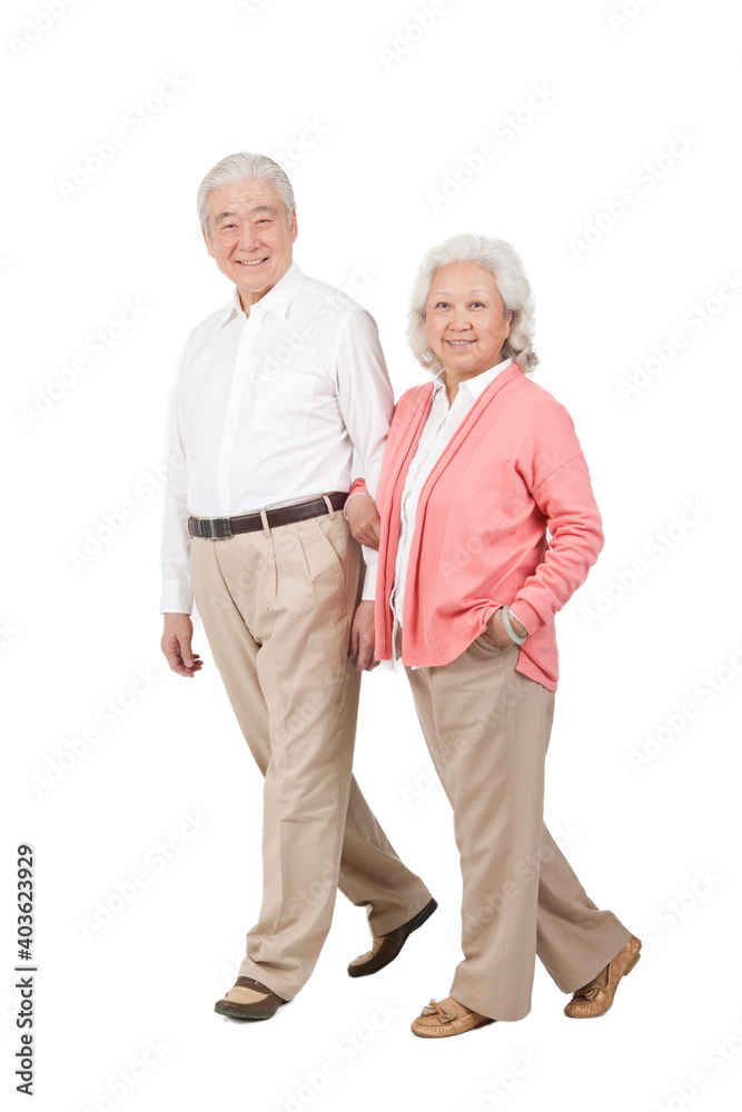 A group photo of a happy old couple 