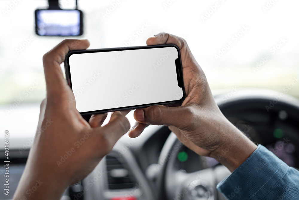 Cab driver using smartphone while in the car