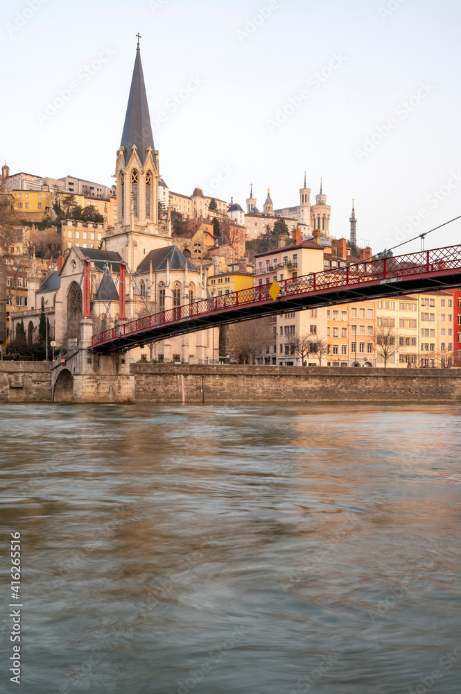 Berges de la Saône à Lyon à laube