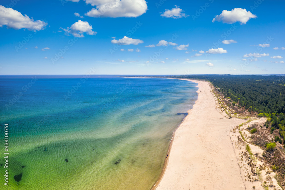 波兰Sobieszewo波罗的海海滩夏季美景