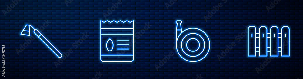 设置花园软管、锄头、装满植物种子的包装和木制围栏。砖上闪闪发光的霓虹灯图标