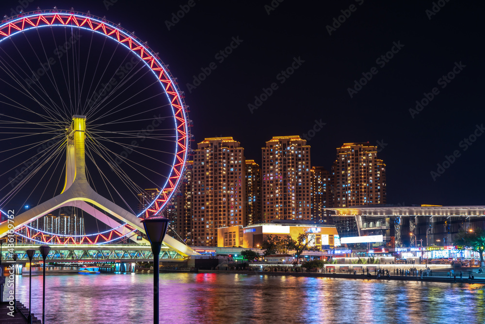 天津眼摩天轮现代钢结构建筑夜景