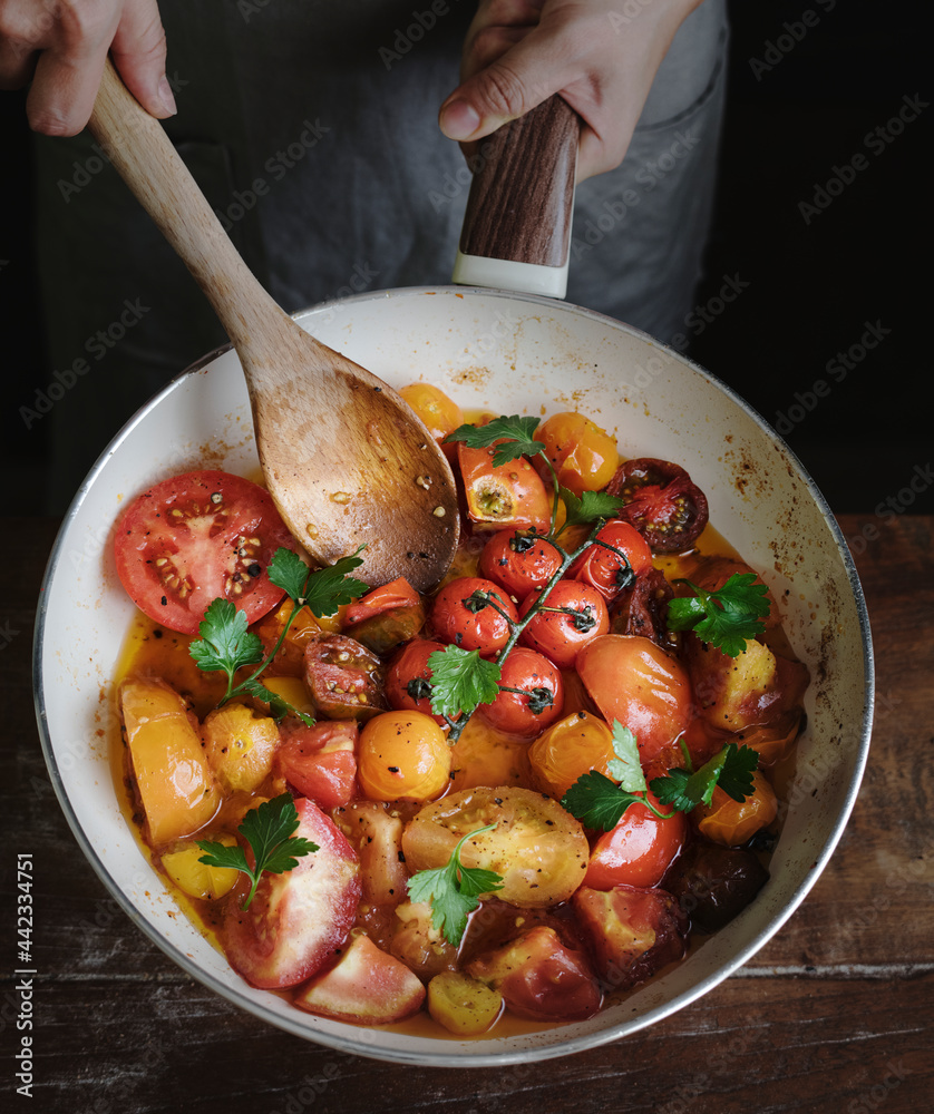 Fresh tomato sauce food photography recipe idea