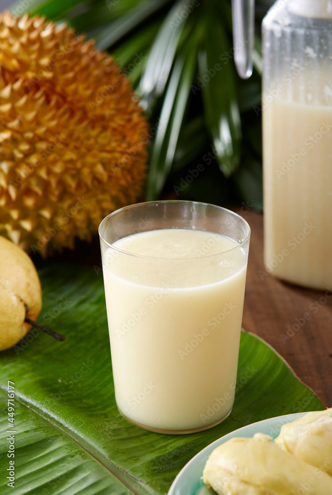 A delicious and refreshing summer drink,Durian juice