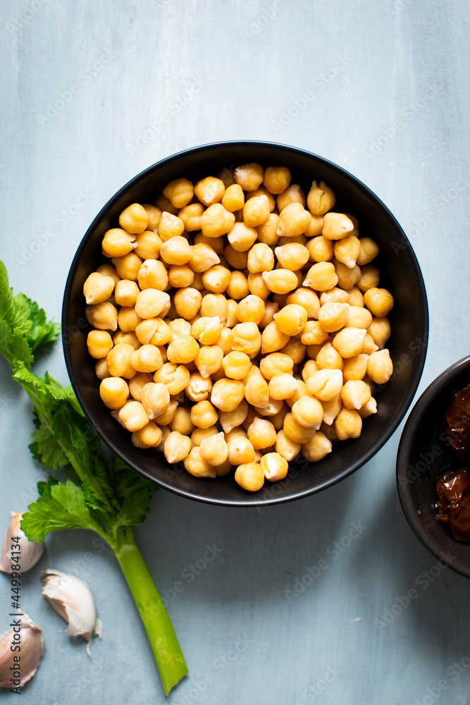 Cooked chickpeas in a bowl