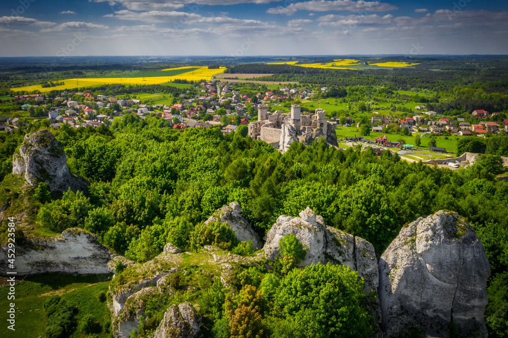 Ruins of beautiful Ogrodzieniec Castle in Poland.