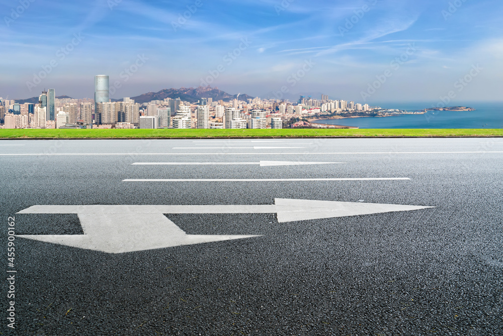 道路地面与城市建筑景观