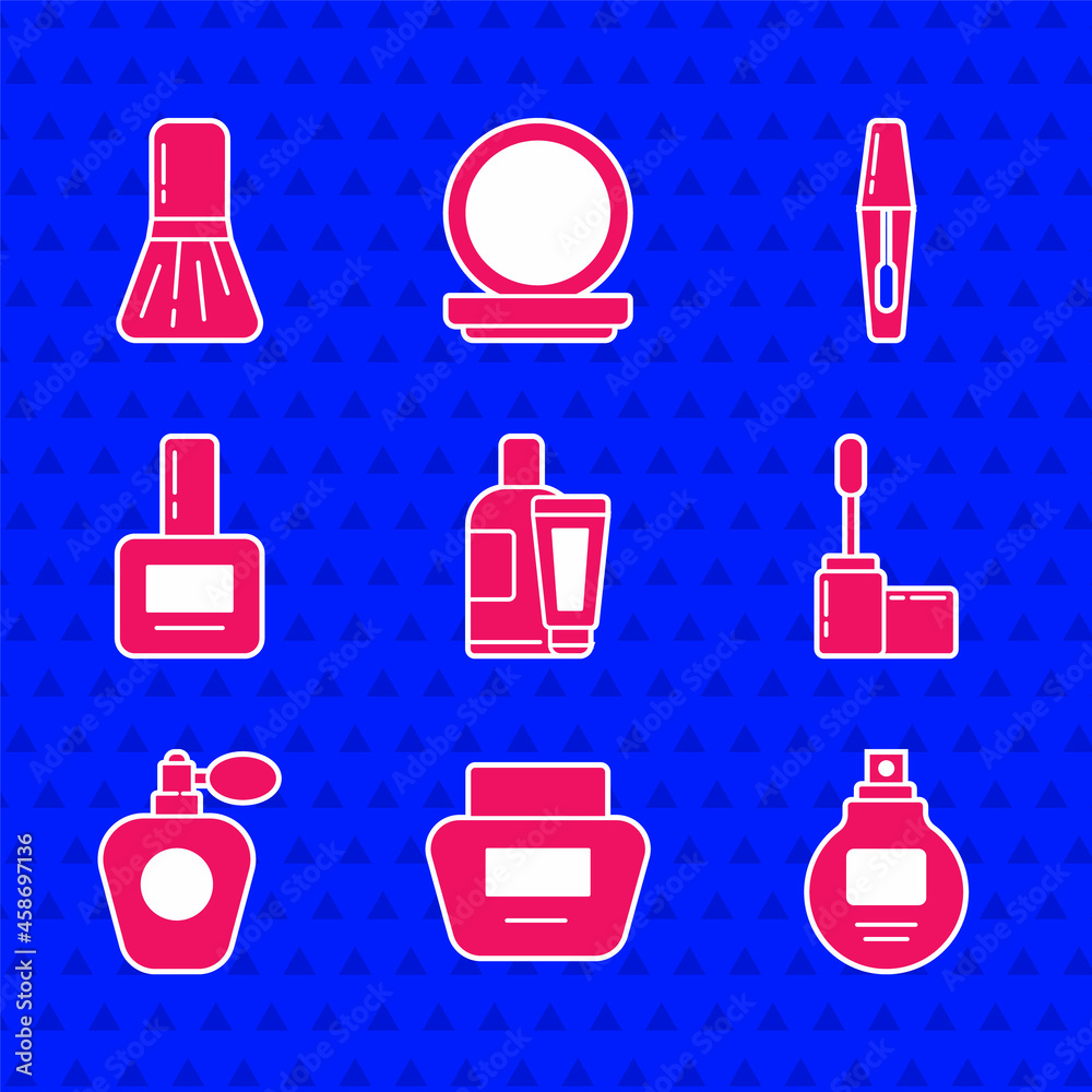 套装面霜或乳液化妆品管、香水、睫毛刷、指甲油瓶和化妆图标。面纱