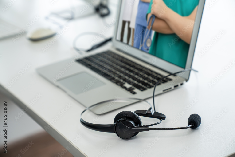 Telemedicine service online video call for doctor to actively chat with patient via remote healthcar