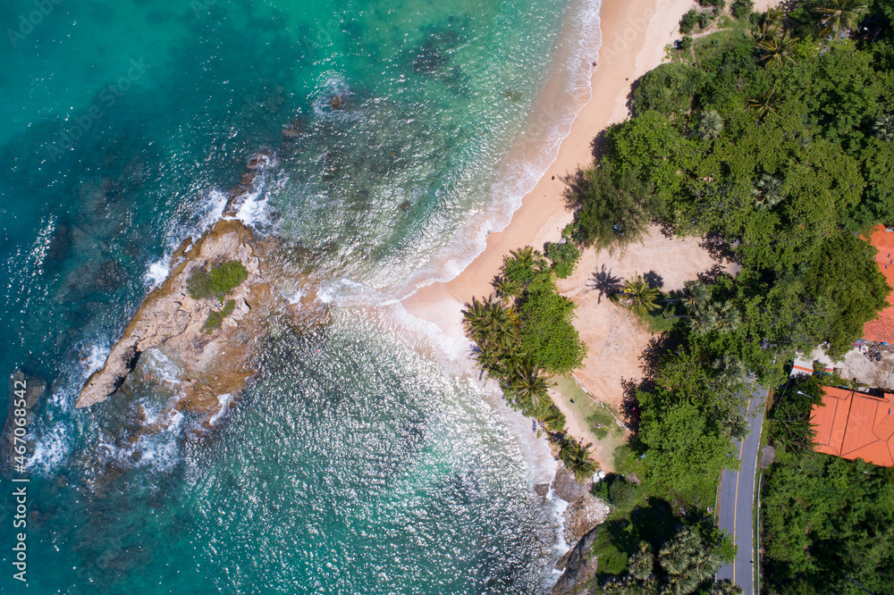 美丽的普吉岛热带海滩海景鸟瞰图