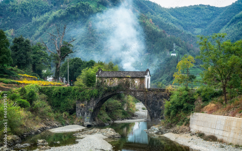 The rural scenery of Huizhou in autumn