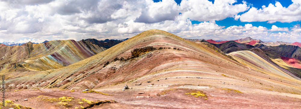 秘鲁库斯科附近Palccoyo彩虹山脉全景