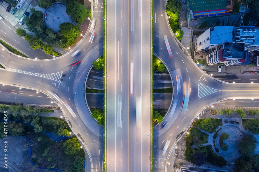 道路立交夜间封闭