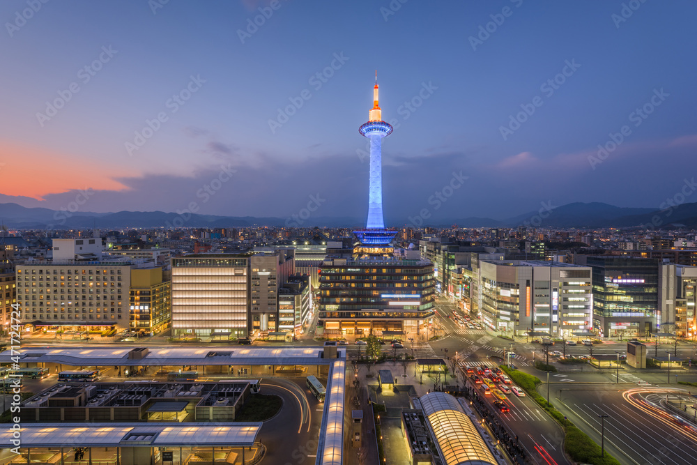 日本京都塔的城市景观