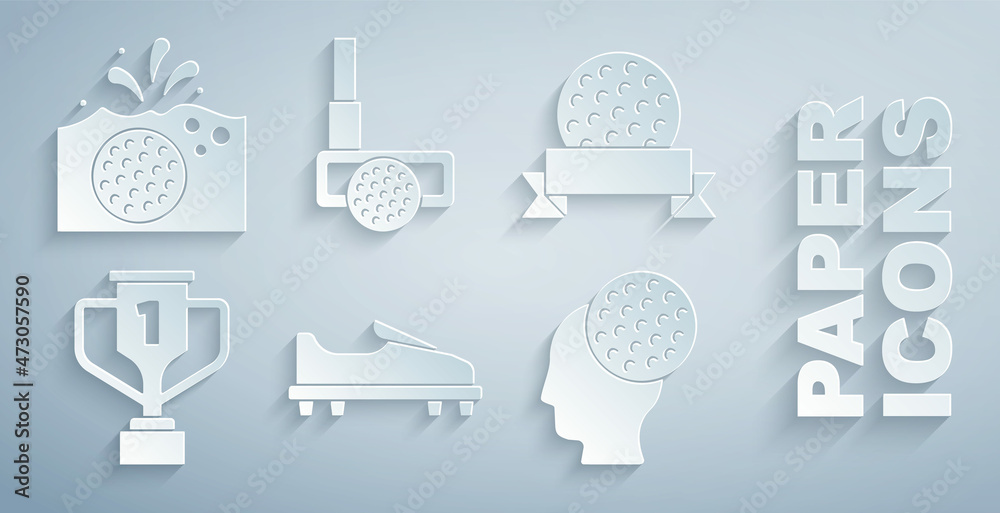 设置高尔夫鞋、球、带有高尔夫、球杆和水中图标的奖杯。矢量