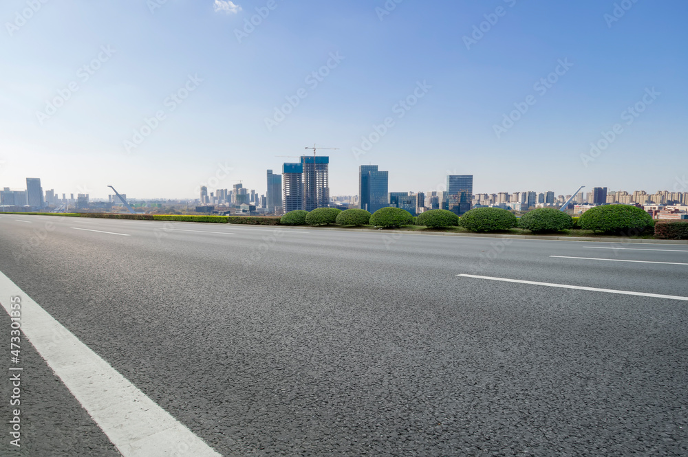 道路地面和城市建筑