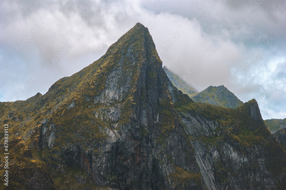 挪威山峰风景旅游自然罗弗敦群岛喜怒无常的风景