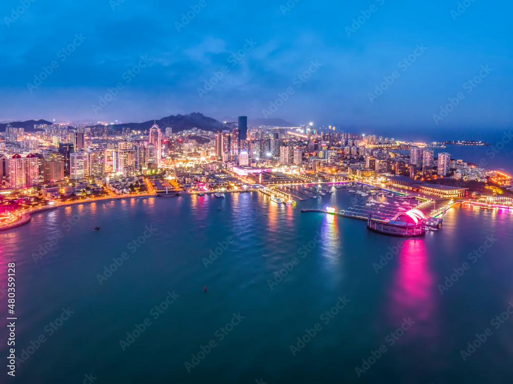 中国青岛现代城市建筑航拍夜景