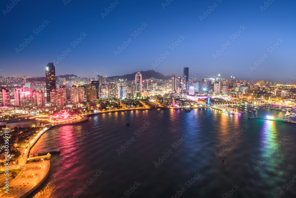 中国青岛现代城市建筑航拍夜景