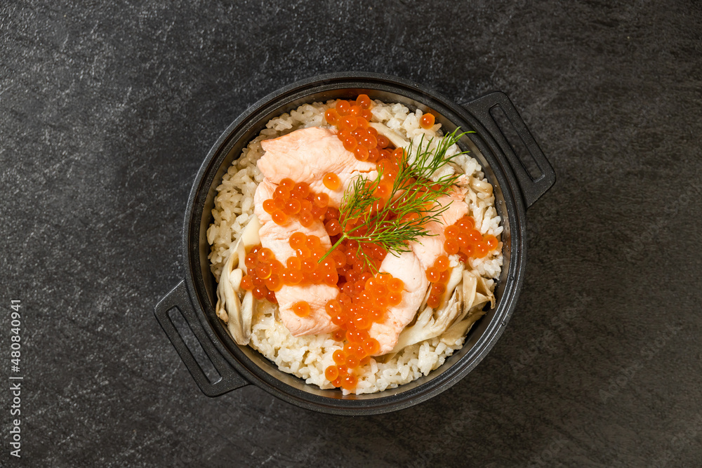 鮭いくら丼　はらこめし　Salmon and salmon roe rice