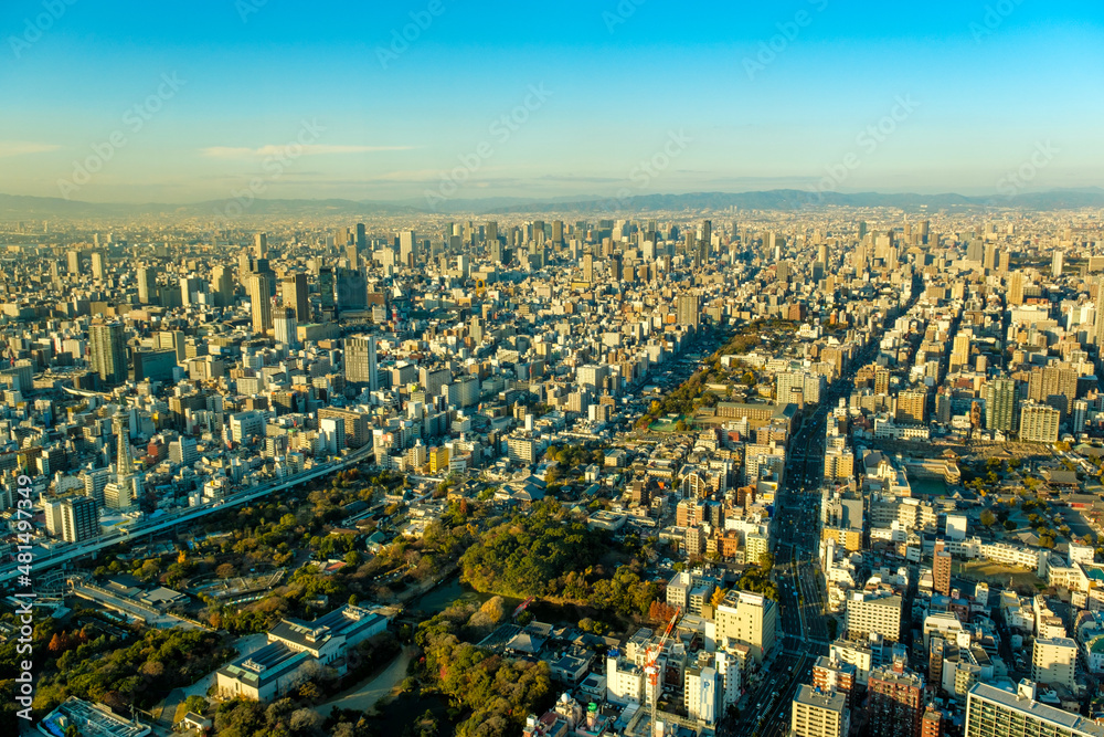 大阪　都市風景　夕暮れ