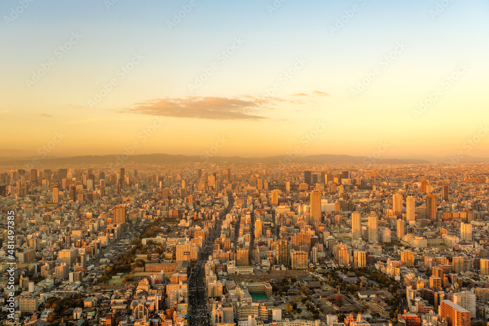 大阪　都市風景　夕暮れ