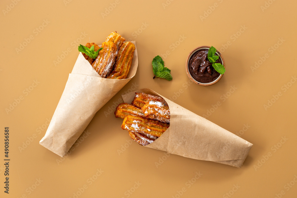 糖粉Churros。脂肪快餐糖果