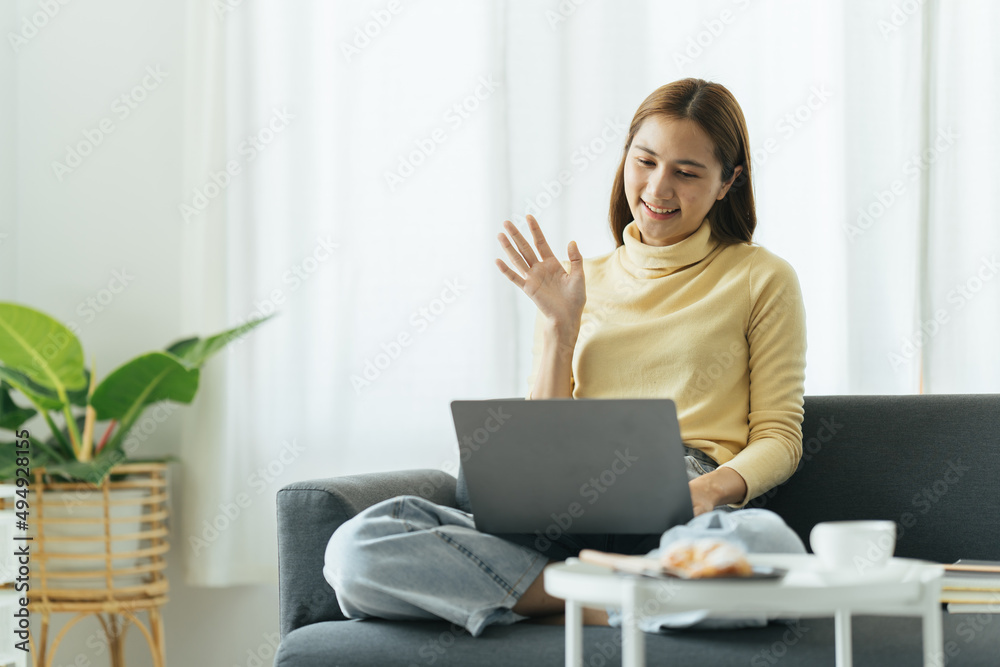 woman working on laptop