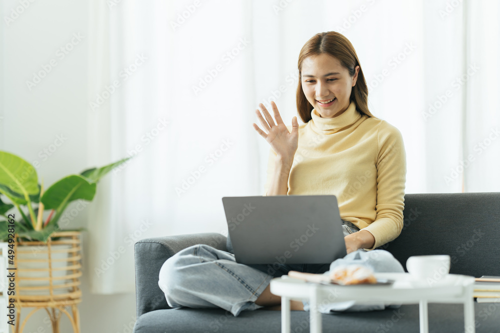 woman working on laptop