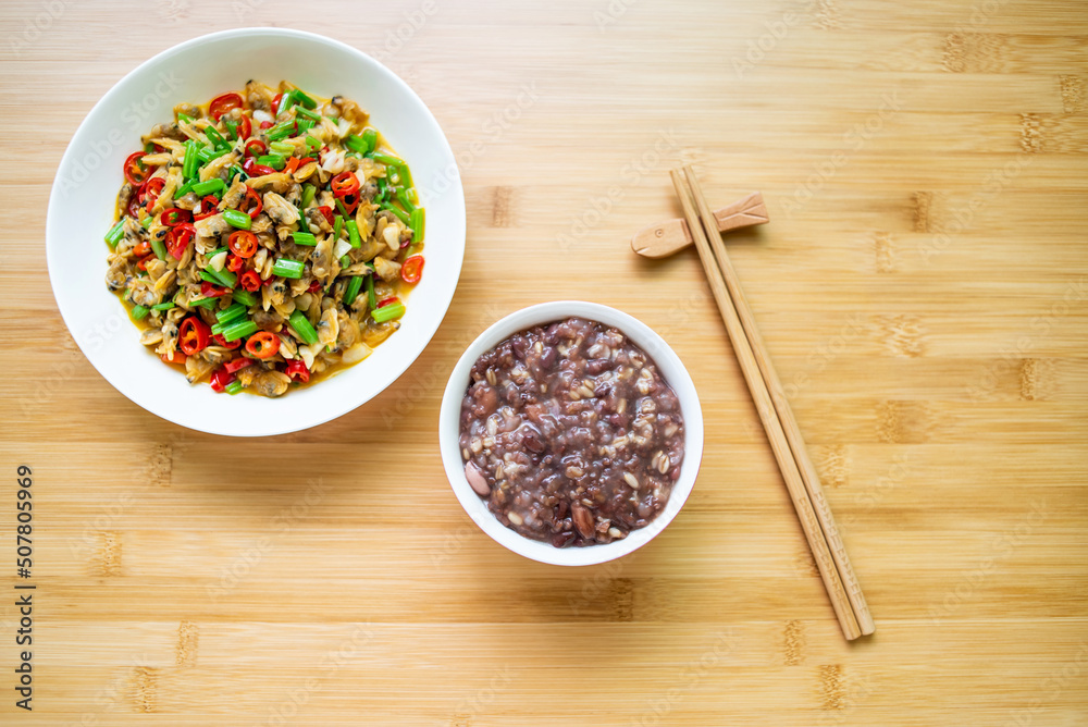 Chinese Multigrain Porridge with Chili Stir-Fried Chinese Meat