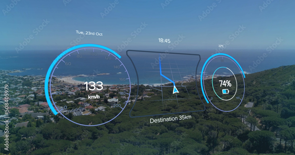 电动汽车接口上的速度表、gps和充电数据图像，海岸视图