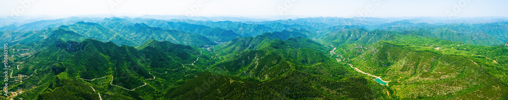 夏日山景