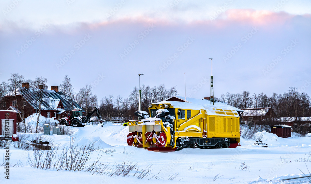 瑞典拉普兰Abisko冬季扫雪机车