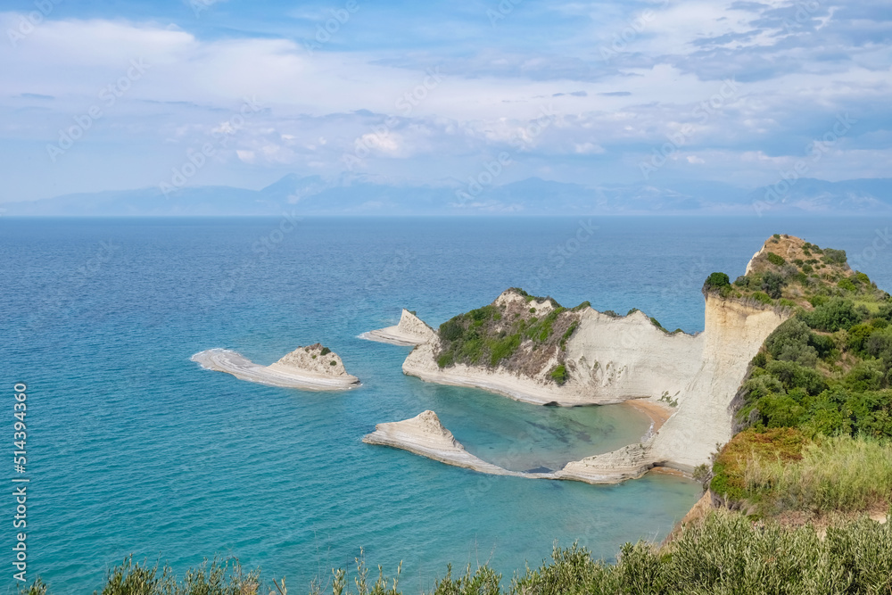 海上度假胜地绝壁美景