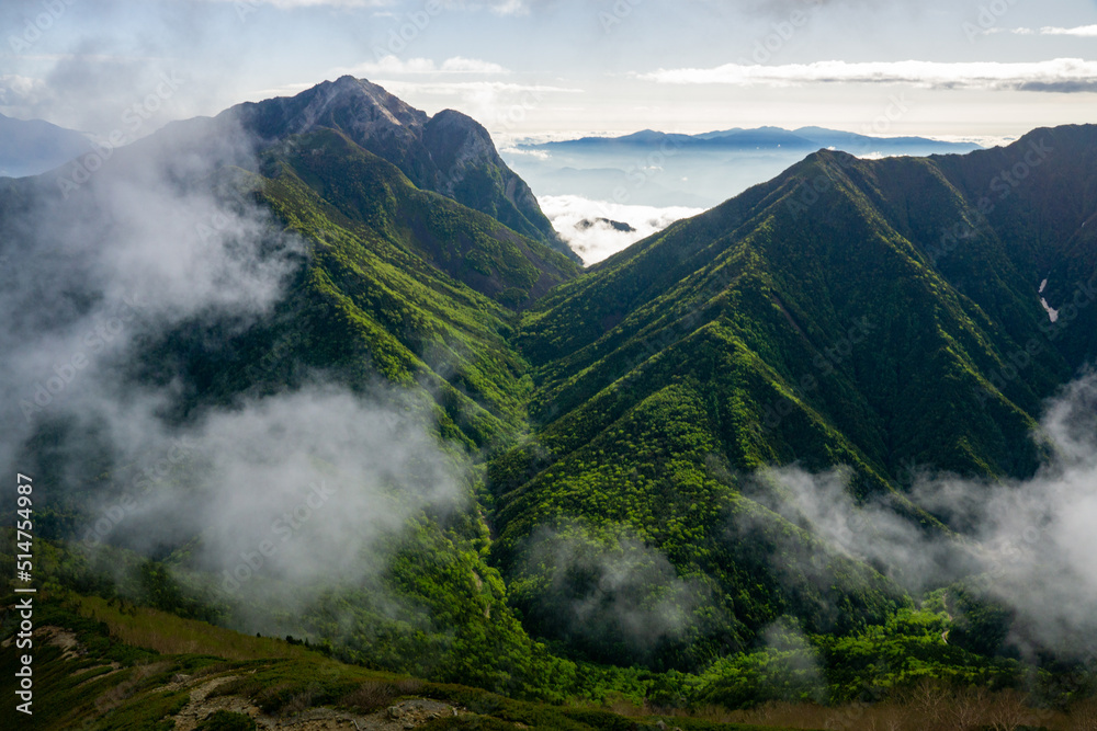 初夏の南アルプス　自然風景