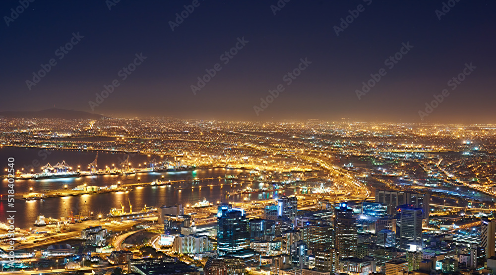 南非开普敦的夜城市灯光景观与复制空间。一种模式的夜城市景观