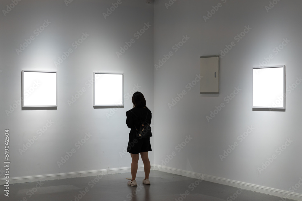 girl in gallery