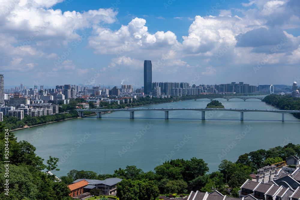 航拍中国柳州现代城市建筑景观天际线