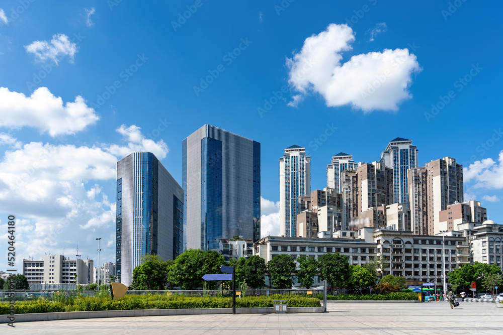 航拍中国柳州现代城市建筑景观天际线