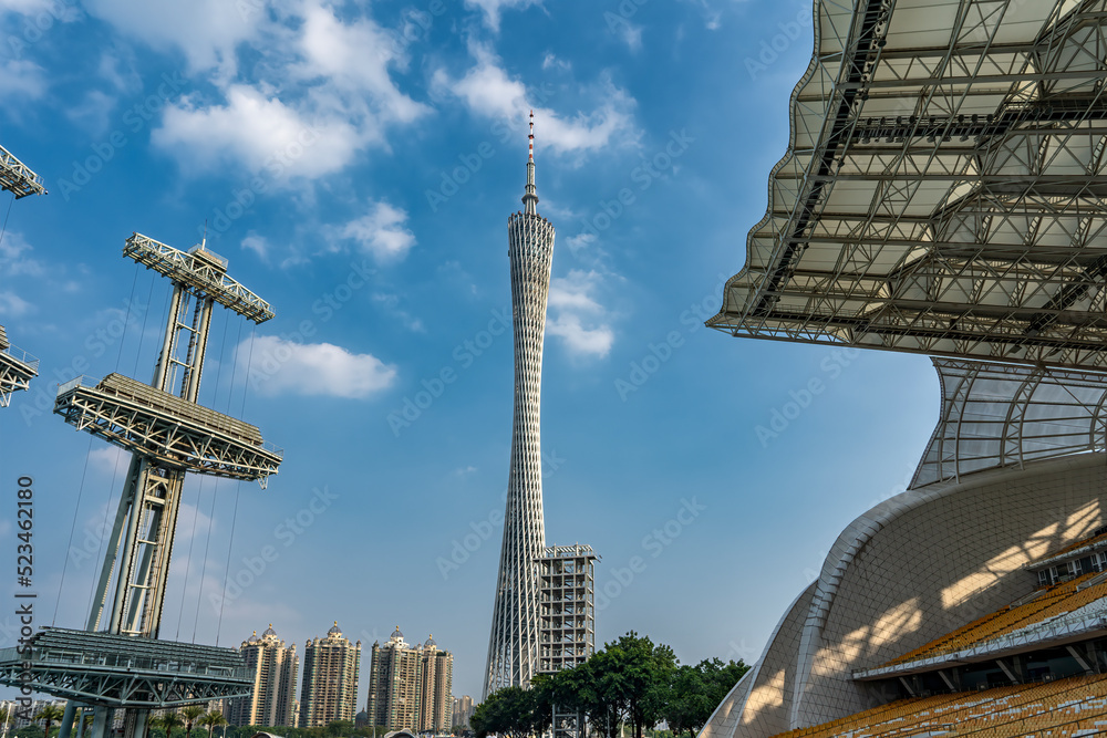 广州珠江新城金融中心街景