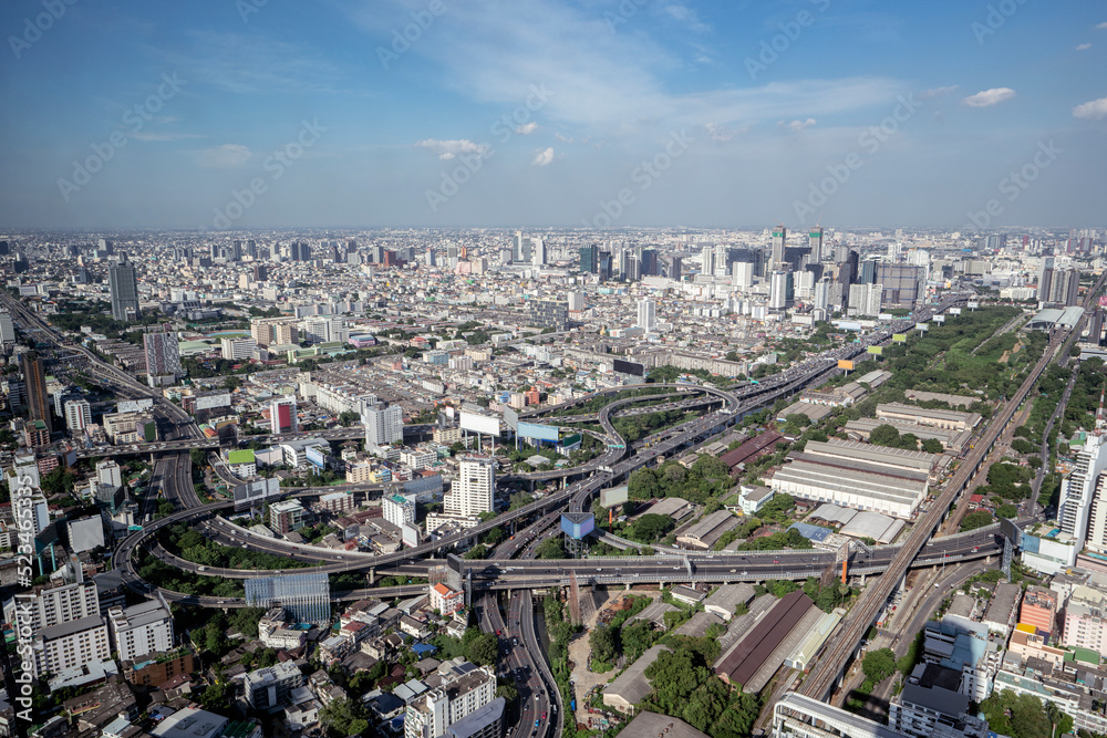 曼谷城市和公路鸟瞰图